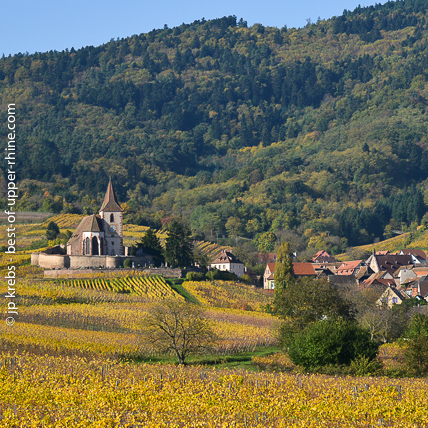 Kirche in Hunawihr beim Weindorf Riquewihr